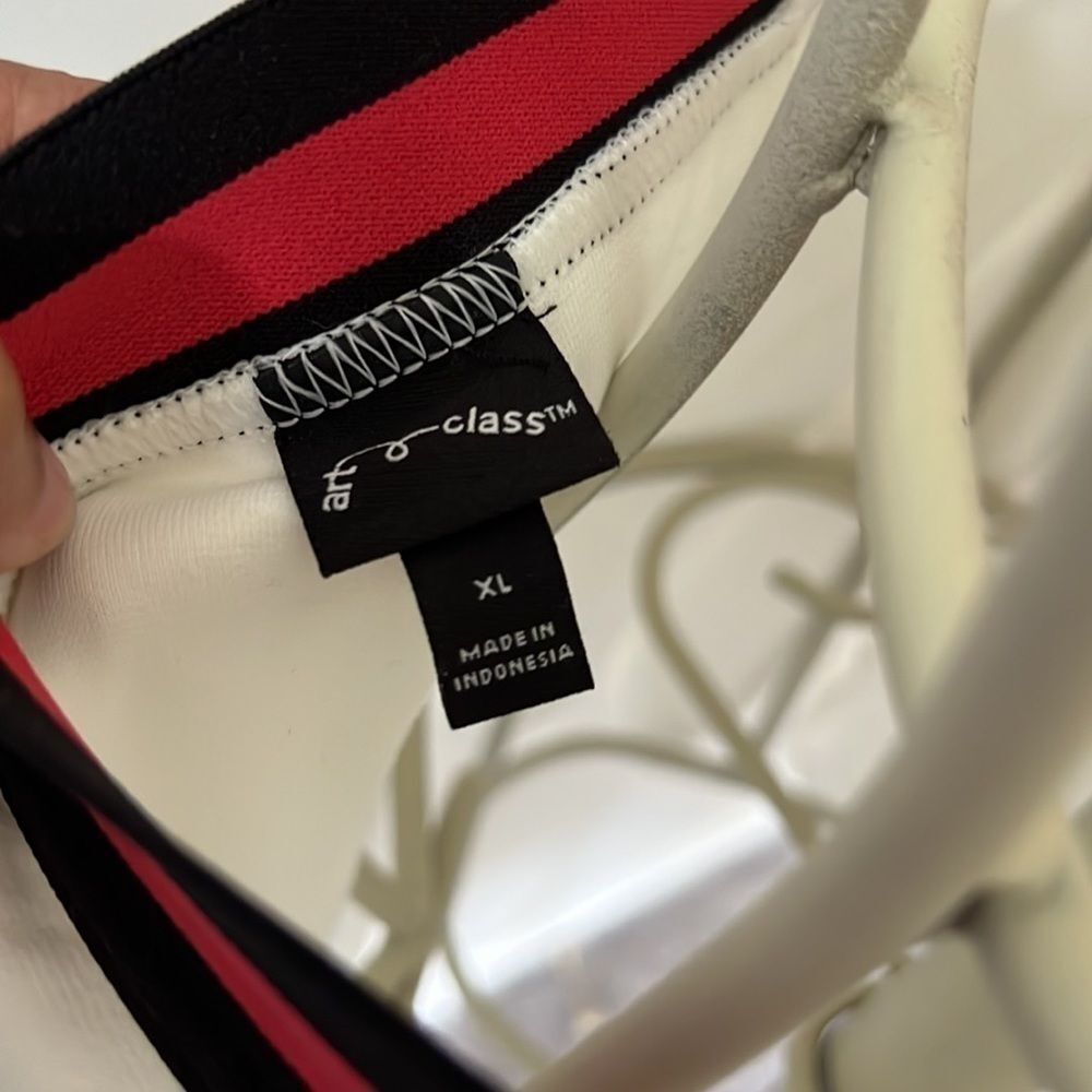 Art Class tennis skirt - Picture 2 of 3